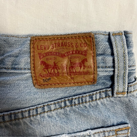 Levi’s 501 shorts - Picture 4 of 5